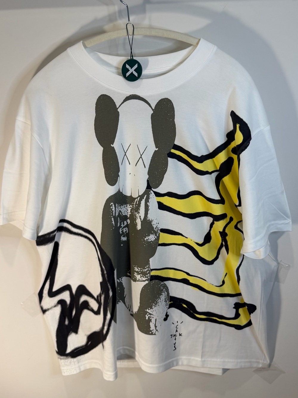 Travis Scott Cactus Jack x KAWS x Fragment T-Shirt Size L